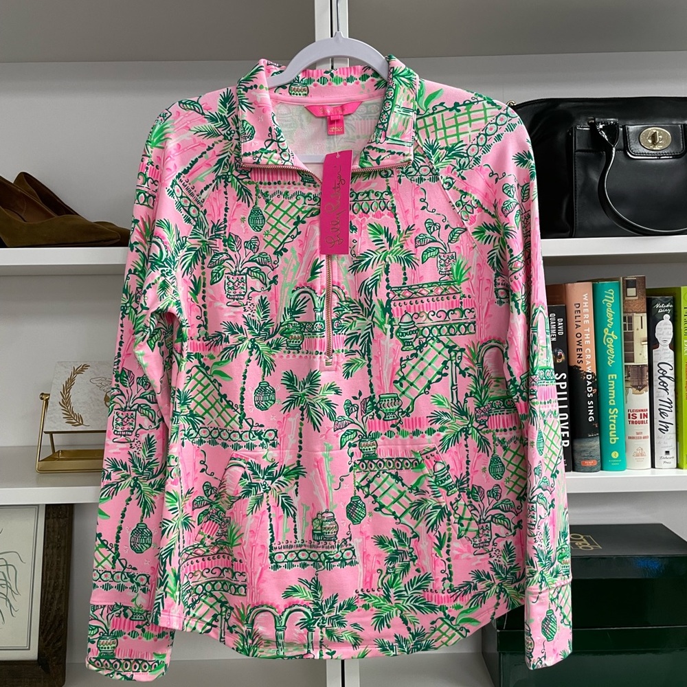 Lilly Pulitzer - Picture 1 of 6